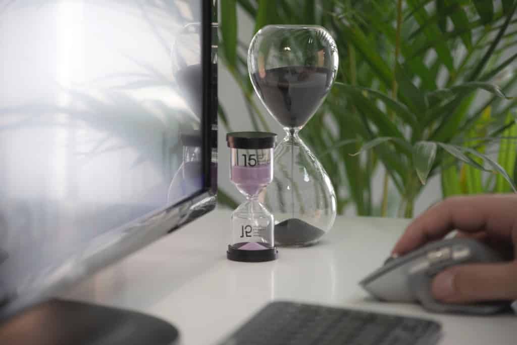 a glass clock as a timer